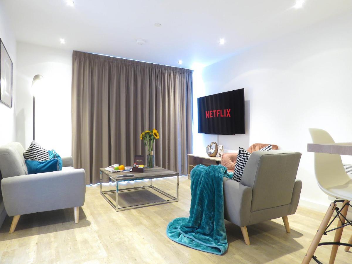 Tudors Esuites Birmingham Corporate Apartments מראה חיצוני תמונה